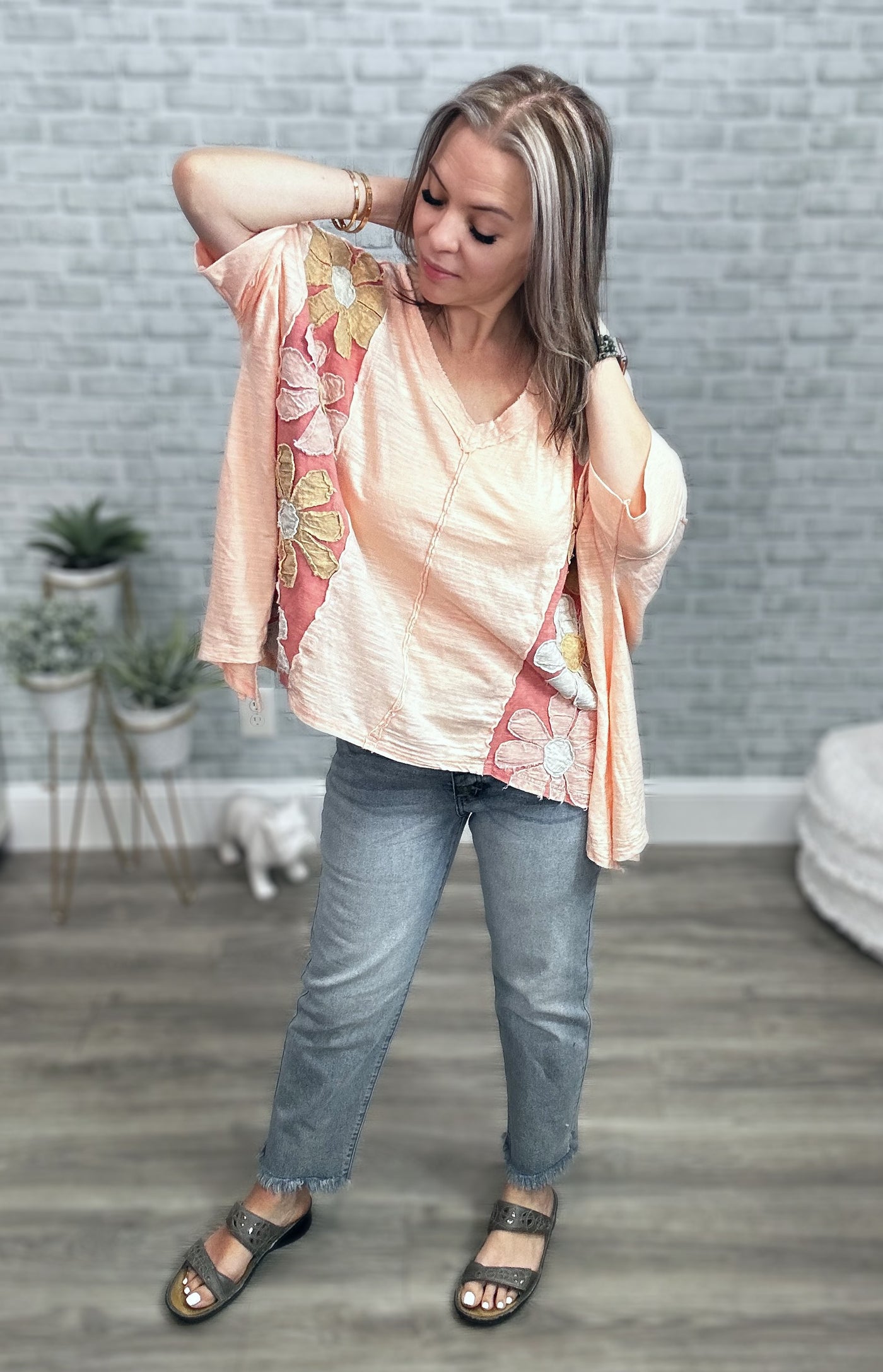 Washed Daisy Patch Oversized Top - Pink - Oli & Hali