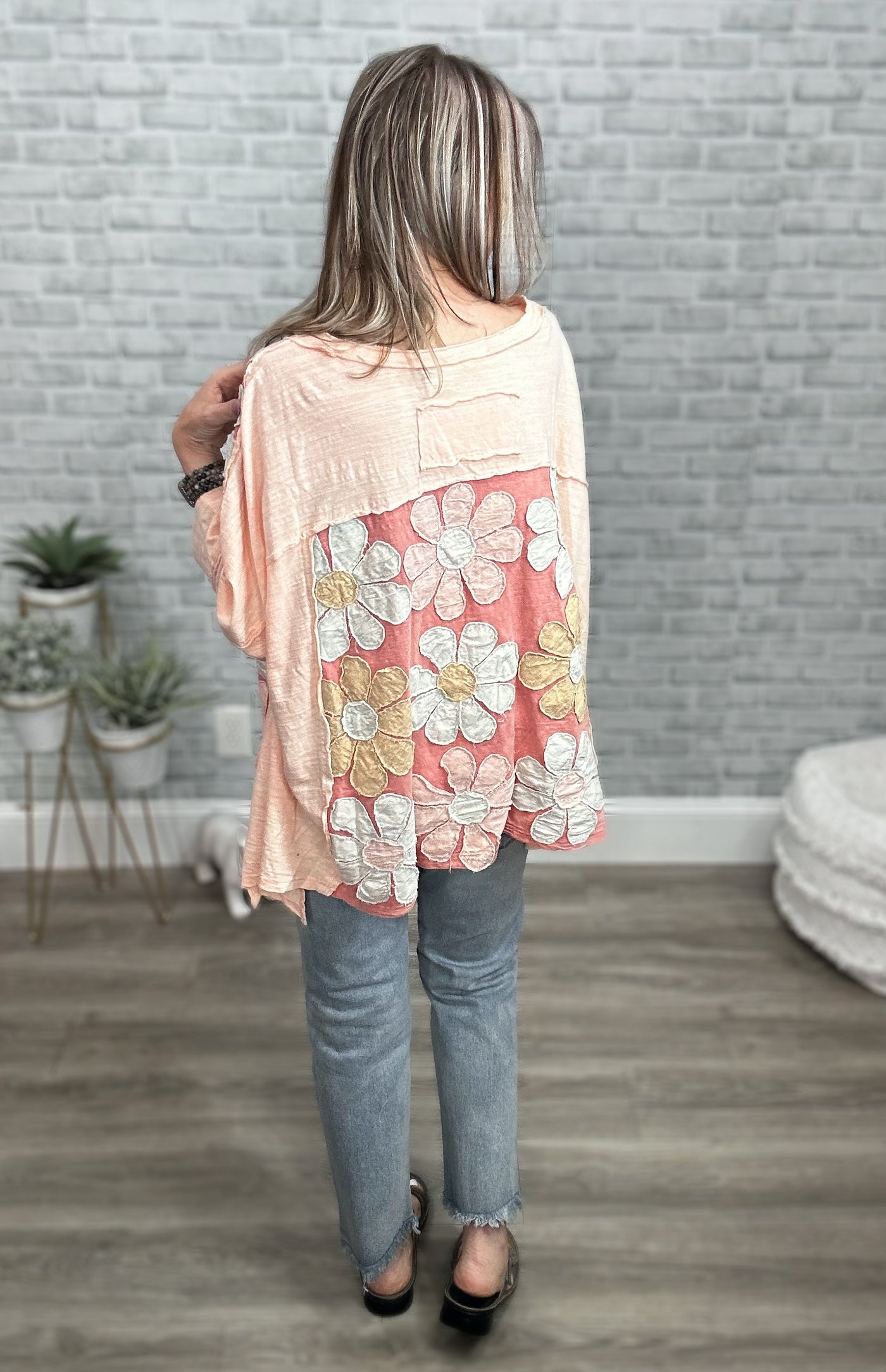 Washed Daisy Patch Oversized Top - Pink - Oli & Hali