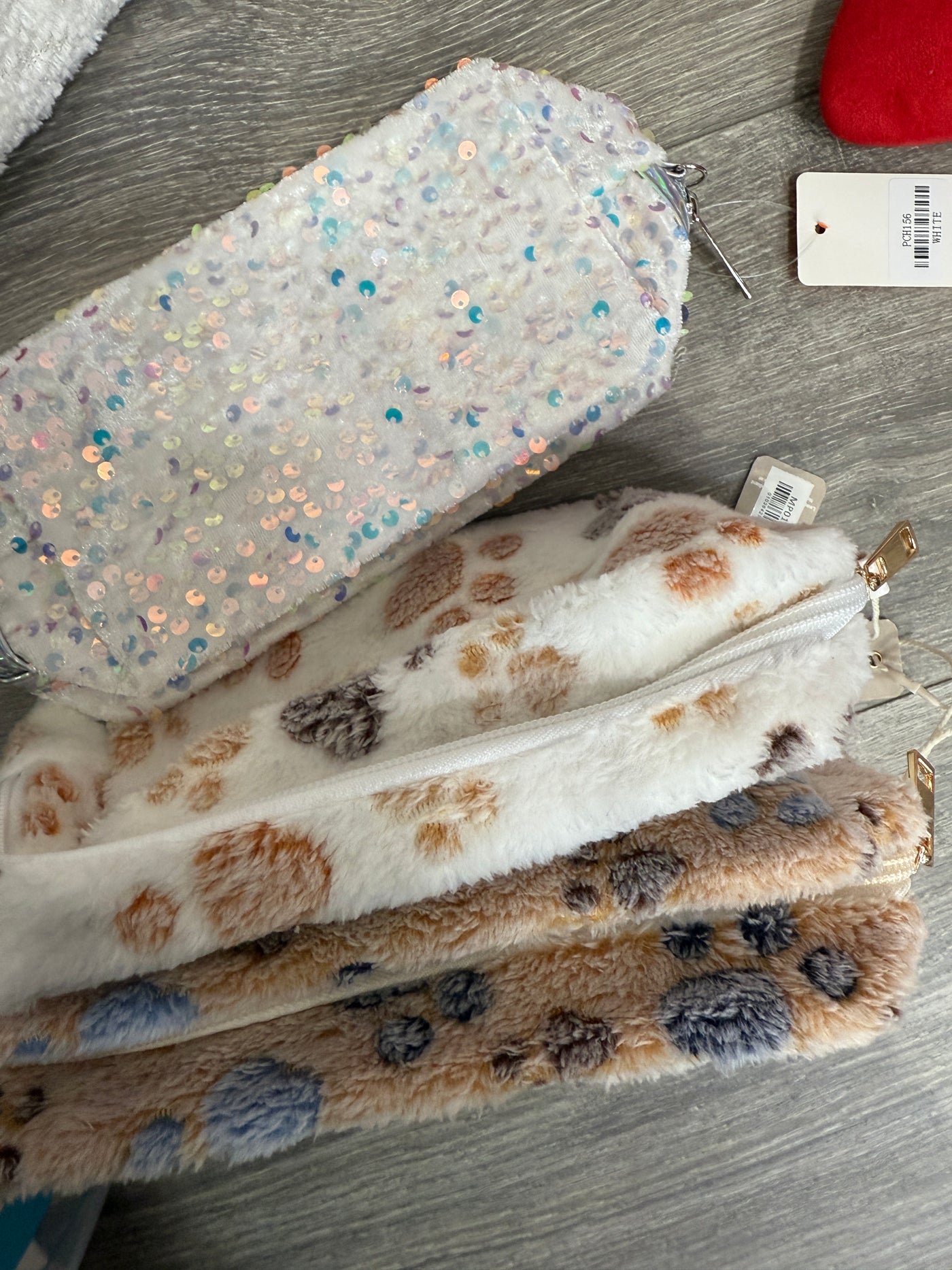 C396 Faux Fur Paw Print & Metallic Sequins Pouch Organizer Bags