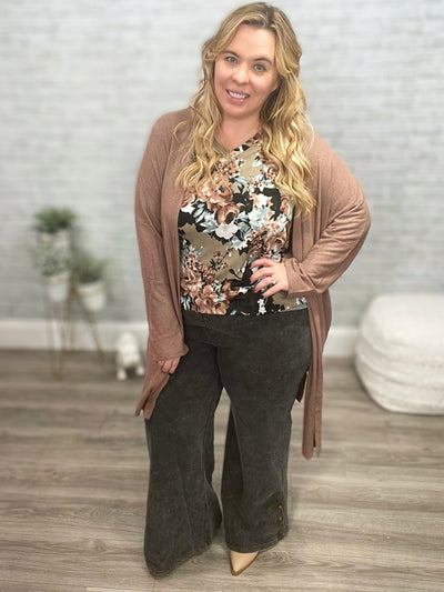 Baskets of Flowers Brown Floral Relaxed Top