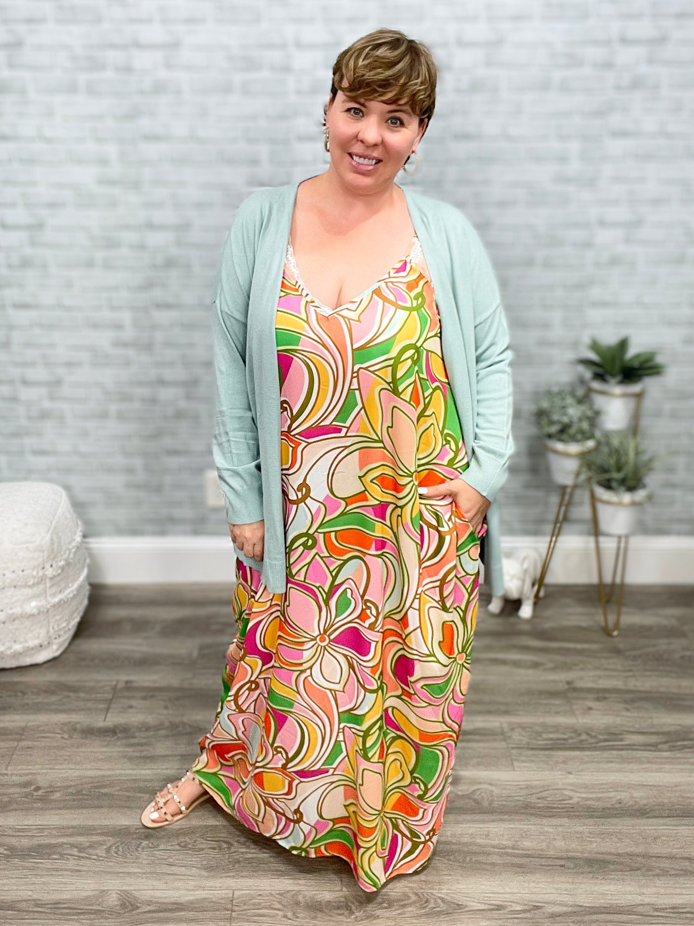 "Groovy" Large Scale Floral Maxi Dress with Pockets