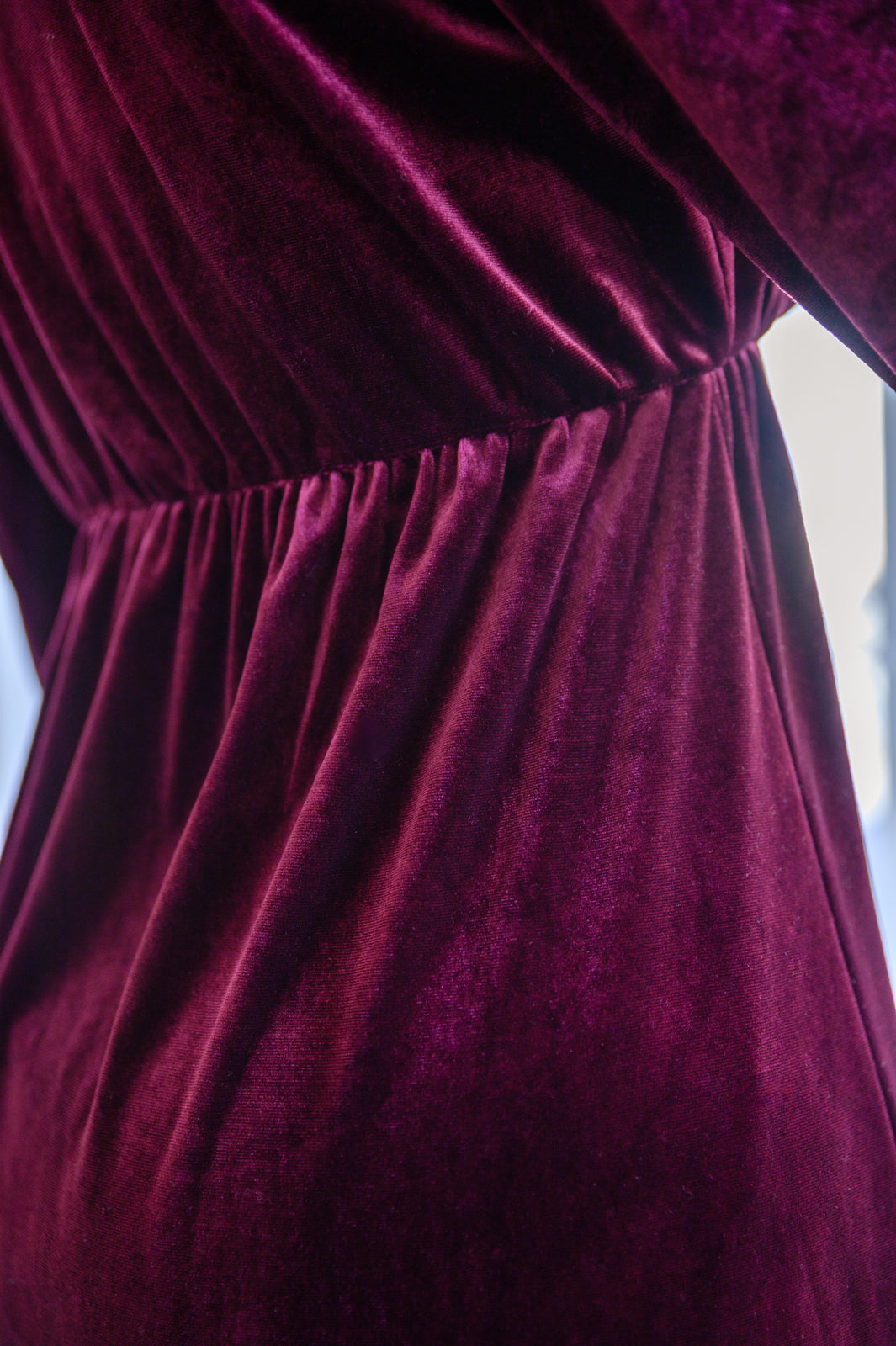 Jentsyn Velvet V-Neck Dress in Wine – Just Wear the Dress Boutique